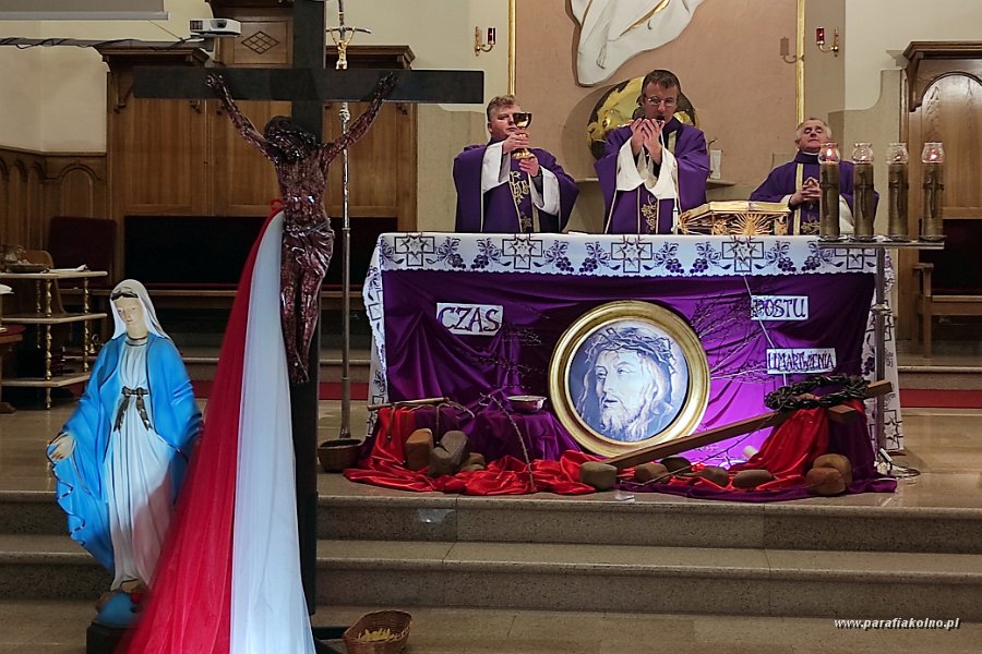 30 Eucharystia.jpg